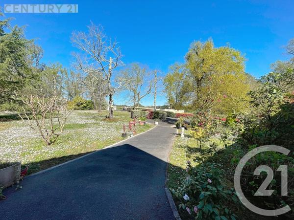 Maison à vendre  10 pièces - 248 m2 MONTPON MENESTEROL - 24