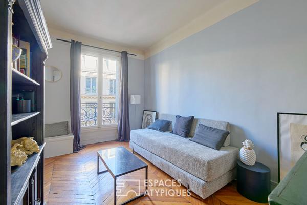 Haussmannien d’artiste avec balcon – Madeleine / Saint-Augustin