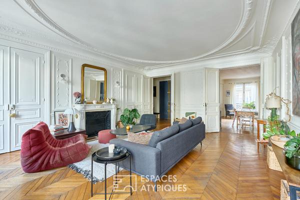 Haussmannien d’artiste avec balcon – Madeleine / Saint-Augustin