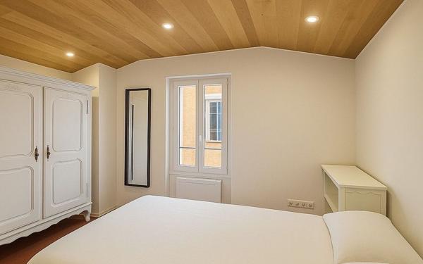 Maison à vendre    2 pièces • 43 m2 La Roquette-sur-Siagne