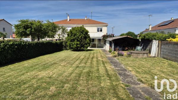 Maison à vendre 5 pièces 101 m² Saint-Pierre-des-Échaubrognes