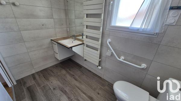 Maison à vendre 5 pièces 101 m² Saint-Pierre-des-Échaubrognes