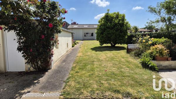 Maison à vendre 5 pièces 101 m² Saint-Pierre-des-Échaubrognes