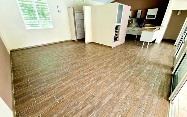 Maison à vendre    5 pièces •  Cayenne