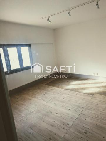À VENDRE – Bâtiment d'activité de 490 m² avec revenus locatifs