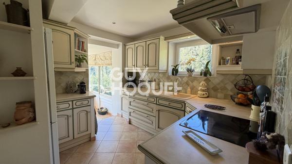 Propriété à vendre de 5 pièces de 205 m²