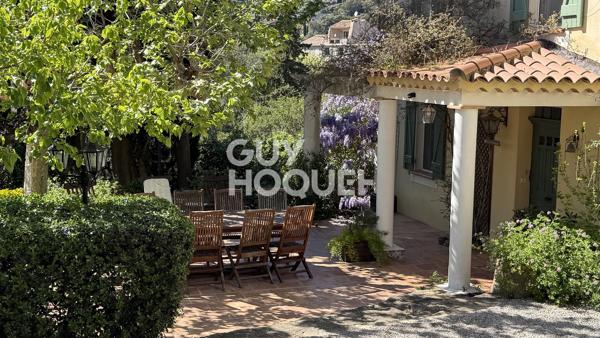 Propriété à vendre de 5 pièces de 205 m²