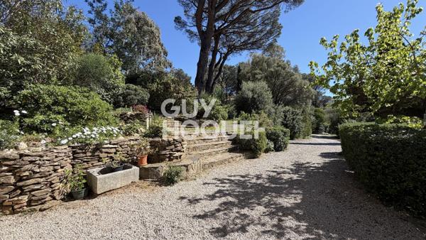 Propriété à vendre de 5 pièces de 205 m²