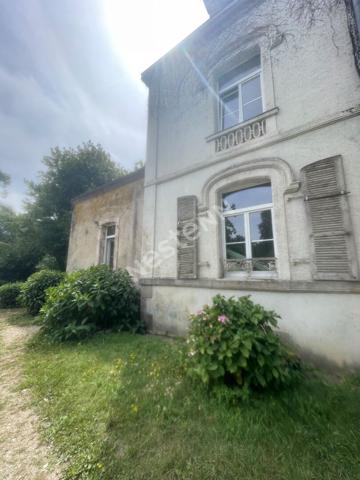 Propriété de 13 pièces à Ploërmel (56800)