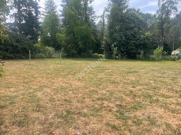 Propriété de 13 pièces à Ploërmel (56800)