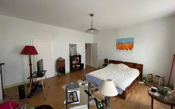 Appartement à vendre    6 pièces • 210 m2 Saint-Sever