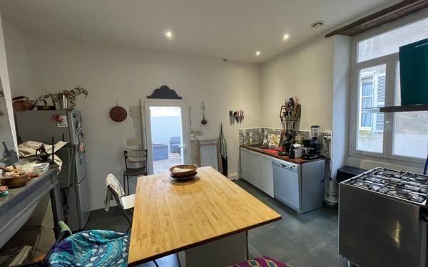 Appartement à vendre    6 pièces • 210 m2 Saint-Sever