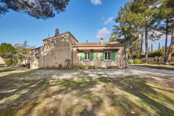 Maison Saint Cannat 4 pièces 125 m2 + dépendance 47m² + piscine