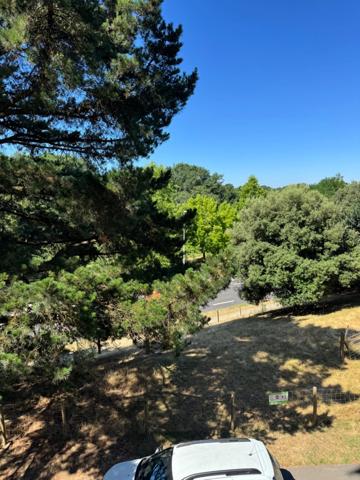 Appartement T4 avec grand balcon terrasse