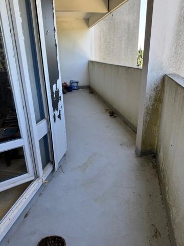 Appartement T4 avec grand balcon terrasse