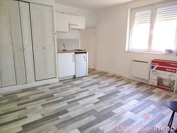 Immeuble à vendre 11 pièces de 155 m²