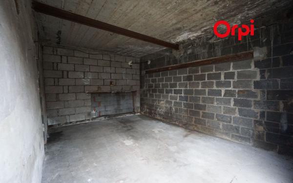 Stationnement à louer    Bernay