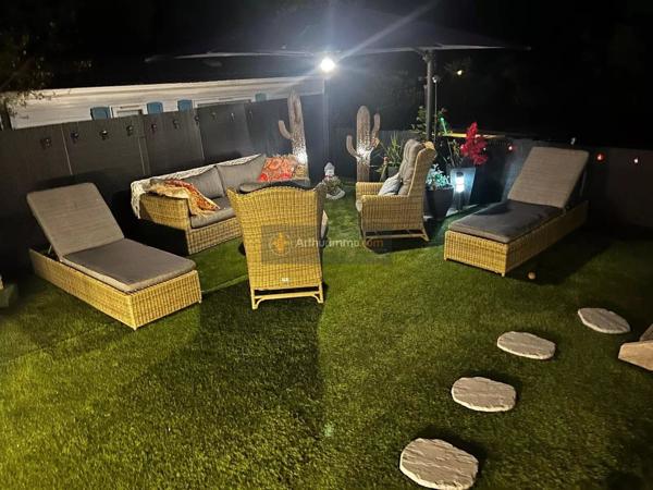 Vente                                                      Terrain
                        
                                         195 m2                     à Fréjus