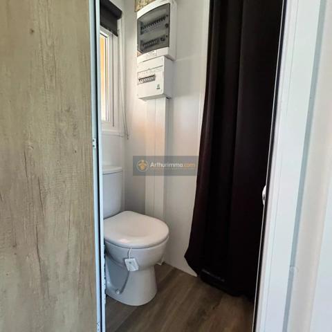 Vente                                                      Terrain
                        
                                         195 m2                     à Fréjus