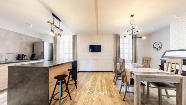 ENSEMBLE IMMOBILIER AU PIED DE LA CITE DE CARCASSONNE