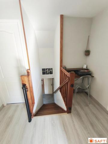 Maison 88 m² avec jardin, garage et parking.