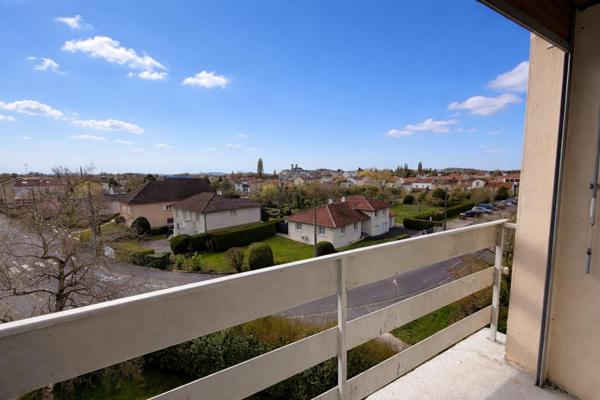 Bel appartement avec belle vue sur Verdun .