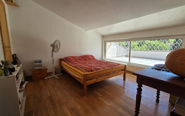 Maison à vendre    8 pièces •  Les Angles