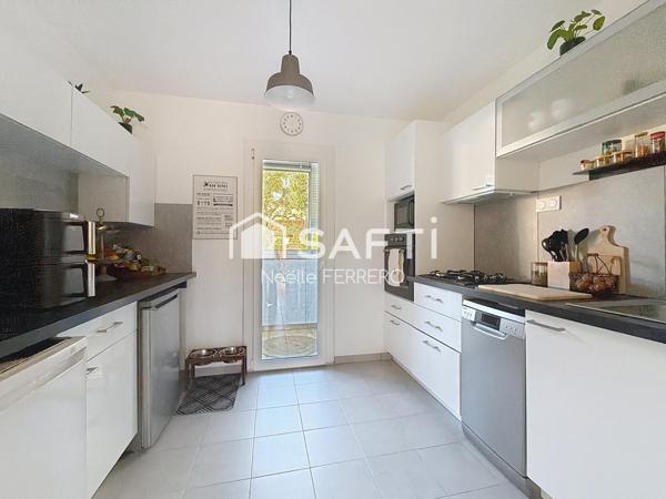 Appartement T3 à pied des plages et centre ville au calme