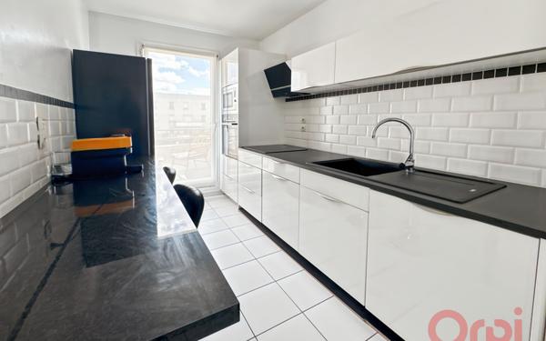 Appartement à vendre    4 pièces • 82,94 m2 Saint-Denis