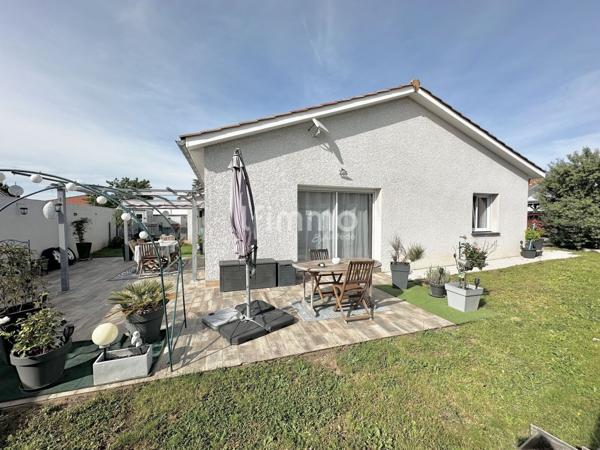 Maison 80m² Terrain 421m² Garage cabanon de jardin
