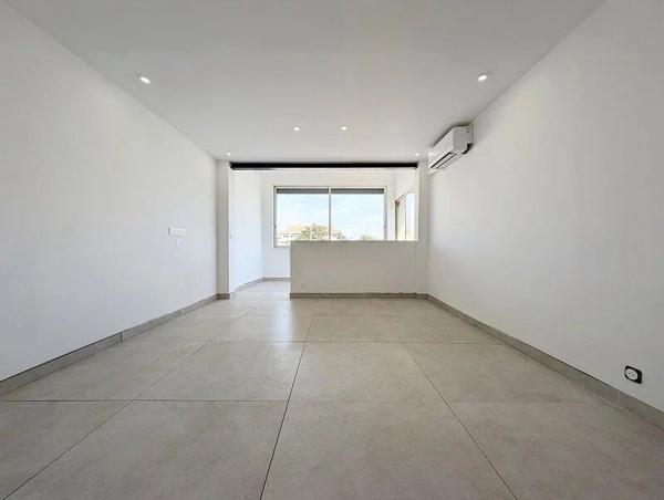 Vente                                                      Appartement
                        
                     1 pièces                      34 m2                     à Fos-sur-Mer