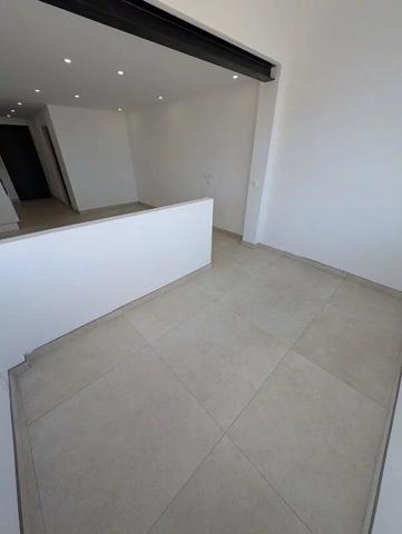 Vente                                                      Appartement
                        
                     1 pièces                      34 m2                     à Fos-sur-Mer