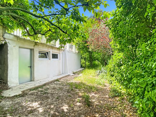 Maison à vendre 5 pièces de 118 m2 sur parcelle d'environ 700 m2 avec stationnement Secteur Les Caillols 13011 Marseille