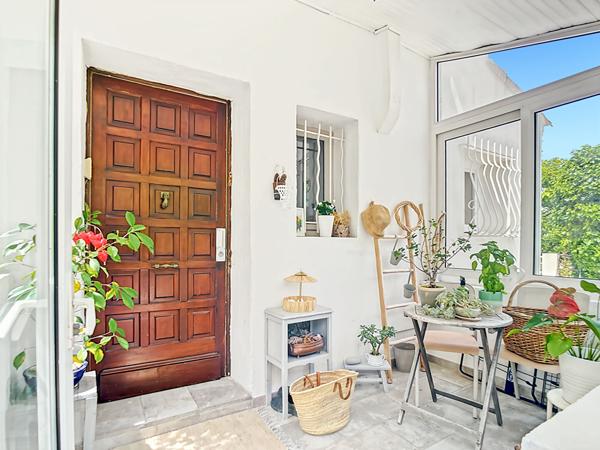 Maison à vendre 5 pièces de 118 m2 sur parcelle d'environ 700 m2 avec stationnement Secteur Les Caillols 13011 Marseille