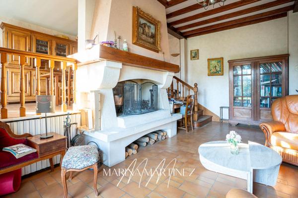 Maison familiale de caractère de 205 m² - terrain constructible de 2 100 m²