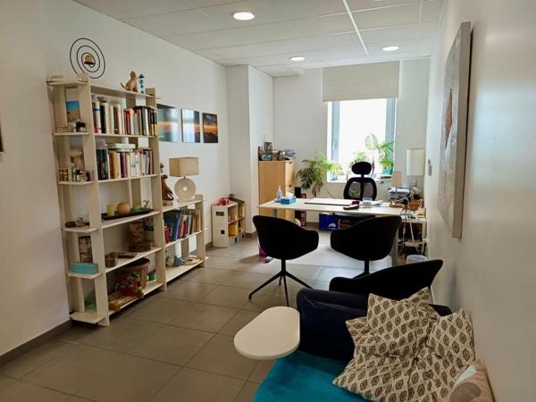 CARCASSONNE  VILLE - CABINET THERAPEUTE A VENDRE