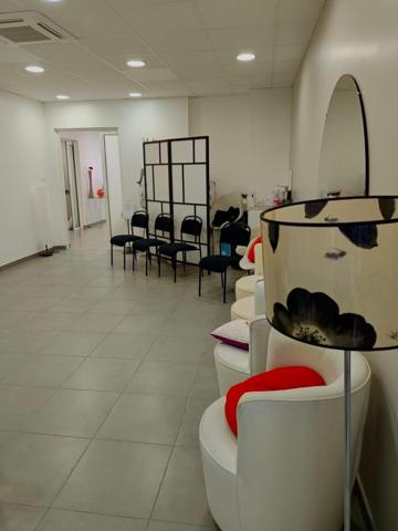 CARCASSONNE  VILLE - CABINET THERAPEUTE A VENDRE