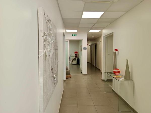 CARCASSONNE  VILLE - CABINET THERAPEUTE A VENDRE