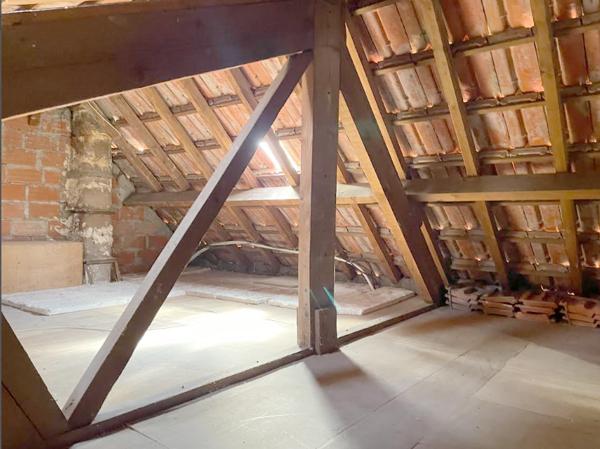 Saclay (91400) VAL D'ALBIAN - QUARTIER PROCHE des COMMODITES - BON POTENTIEL d'agrandissement - MAISON INDIVIDUELLE 104m2 uti