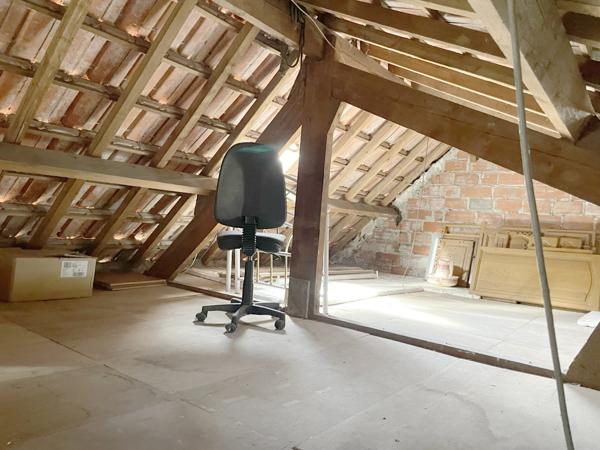 Saclay (91400) VAL D'ALBIAN - QUARTIER PROCHE des COMMODITES - BON POTENTIEL d'agrandissement - MAISON INDIVIDUELLE 104m2 uti