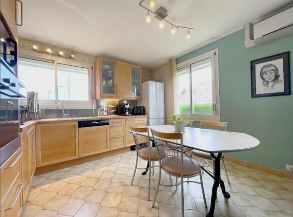 Saclay (91400) VAL D'ALBIAN - QUARTIER PROCHE des COMMODITES - BON POTENTIEL d'agrandissement - MAISON INDIVIDUELLE 104m2 uti