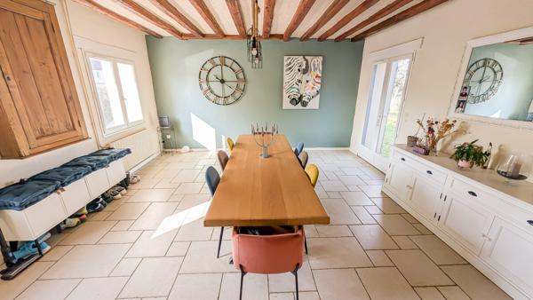 Moncé-en-Belin (72230) Longère rénovée au cœur de Moncé-en-Belin