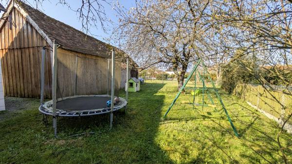 Moncé-en-Belin (72230) Longère rénovée au cœur de Moncé-en-Belin