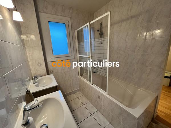 Location Maison160,77 m² - 9 Pièces - Plescop (56890)