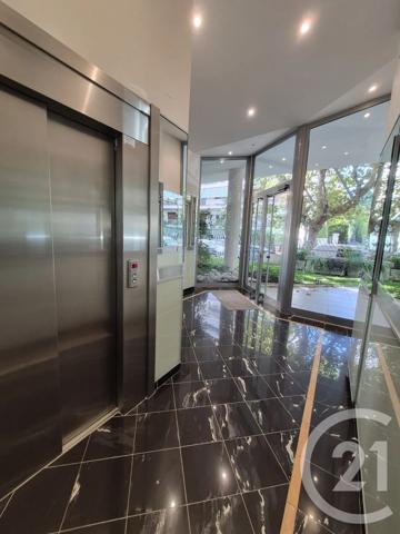 Appartement F3 à vendre  3 pièces - 68,19 m 2   CANNES  - 06