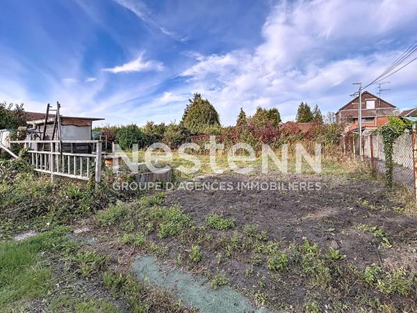 Maison Semi individuelle semi plain pied 136m² avec 3 chambres dont deux à rénover, Jardin, Terrain constructible non attenant