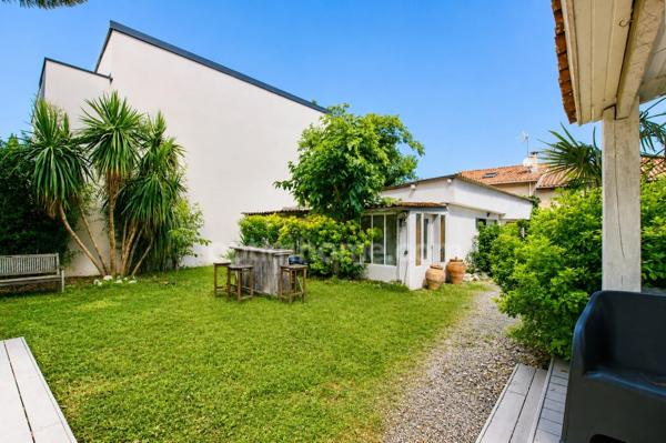 TOULOUSE secteur 31500 LA COQUILLE – ARGOULETS - MAISON DE CARACTÈRE DE 197 m² – POSSIBILITÉ 2 APPARTEMENTS INDÉPENDANTS – TERRAIN 727 m² – DOUBLE GARAGE