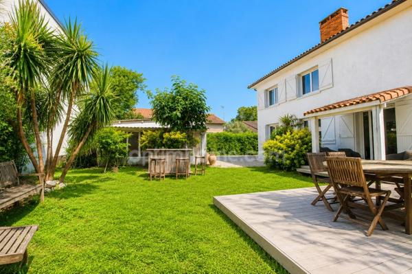 TOULOUSE secteur 31500 LA COQUILLE – ARGOULETS - MAISON DE CARACTÈRE DE 197 m² – POSSIBILITÉ 2 APPARTEMENTS INDÉPENDANTS – TERRAIN 727 m² – DOUBLE GARAGE
