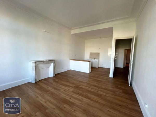 Appartement à louer 3 pièces 84.01m² Marseille 2e Arrondissement (13002)