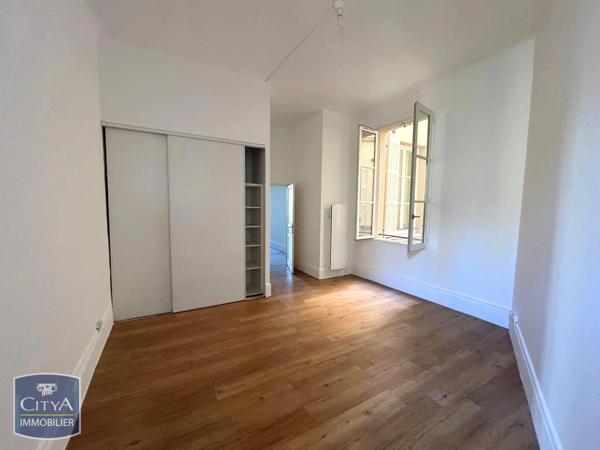 Appartement à louer 3 pièces 84.01m² Marseille 2e Arrondissement (13002)